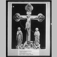 Kreuzigungsgruppe auf dem Lettner, Foto Marburg.jpg
